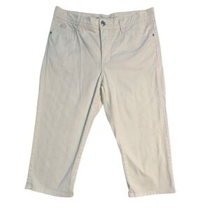 Lee Classic Fit White Capri Pants Women Size 12 Cropped Stretch Straight Leg